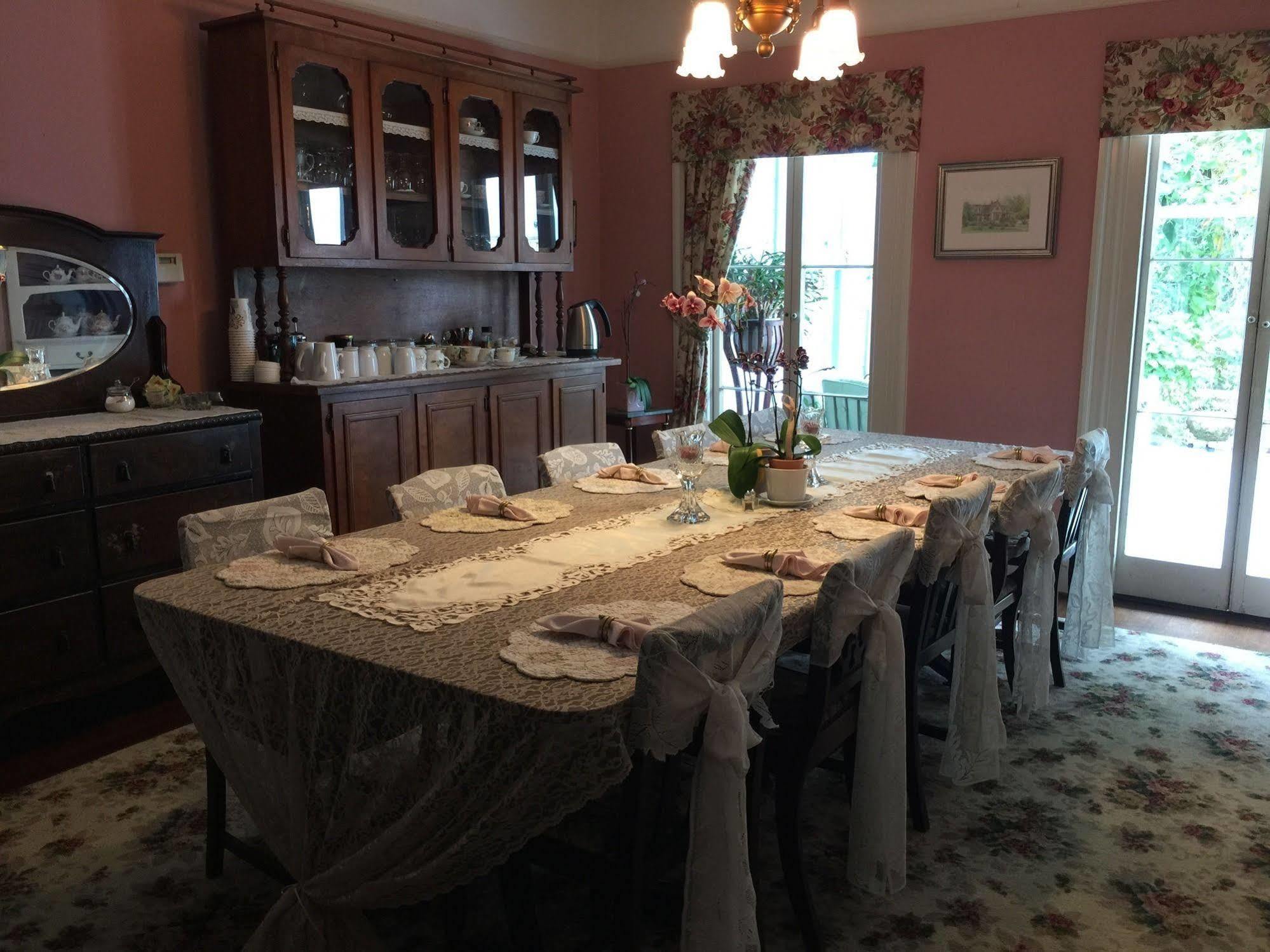 Shaw House Inn Фърндейл Екстериор снимка