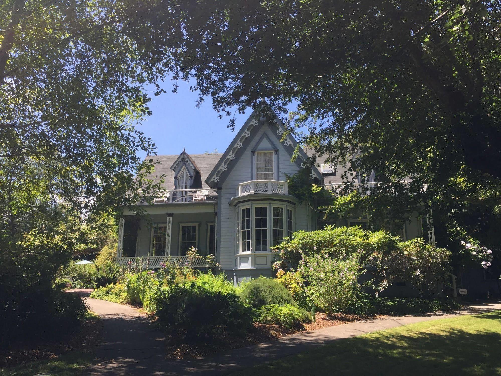 Shaw House Inn Фърндейл Екстериор снимка